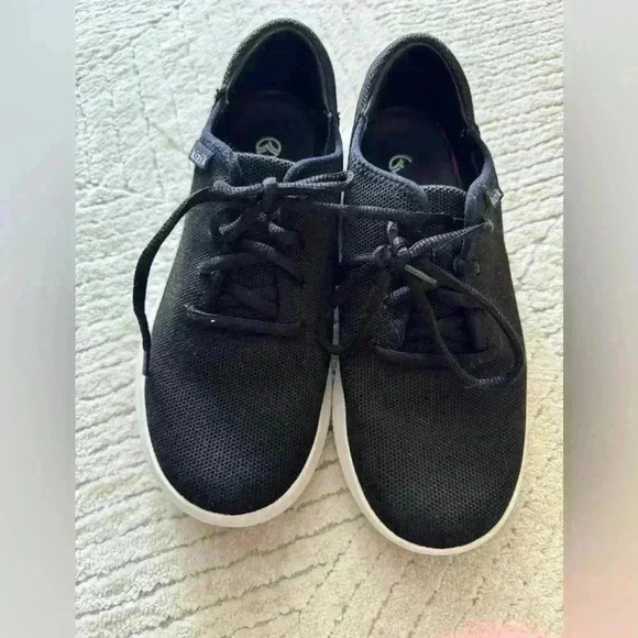 Womans 6.5 kizik shoes - Picture 1 of 8